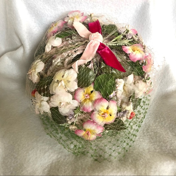 Vintage 1960’s Floral and Berry Veiled Hat main image 13